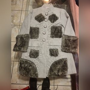 U.VN coat size medium